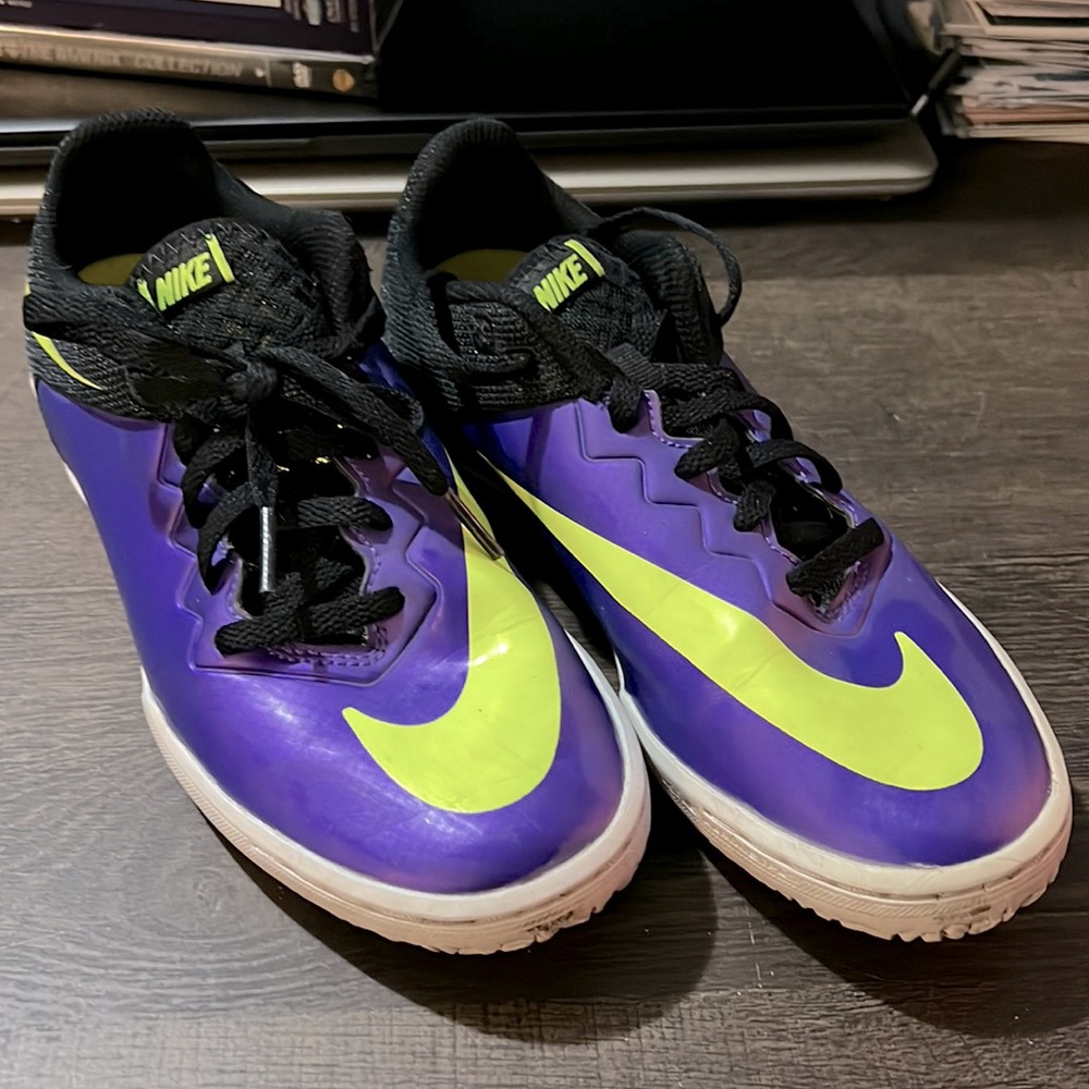 Nike Jr HypervenomX Pro IC indoor soccer shoes